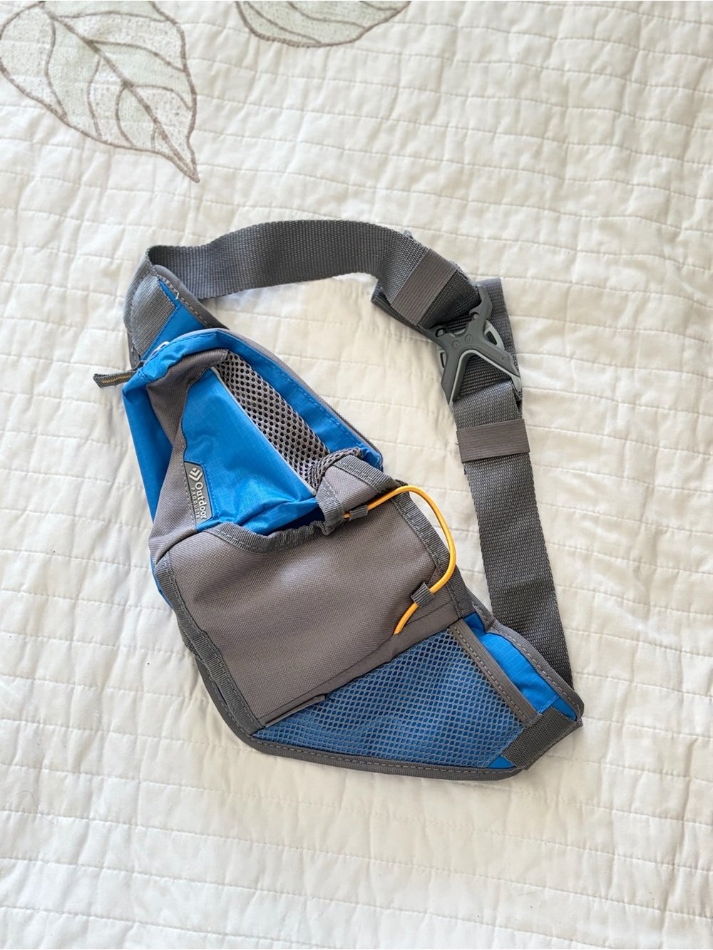 Outdoor Hiking Sling Bag with Water Bottle Holder